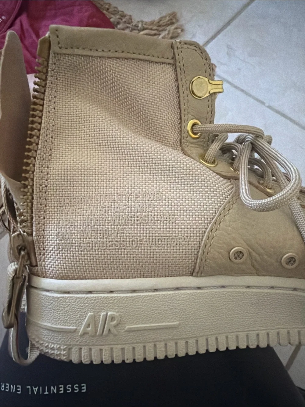 Nike us tan